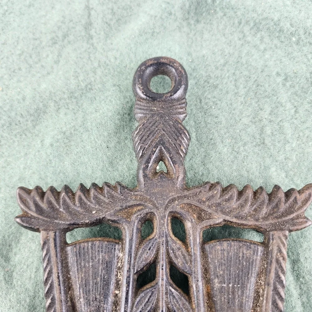 Vintage‎ Cast Iron Black Broom Wheat Broomstick Gothic Themed Trivet #2